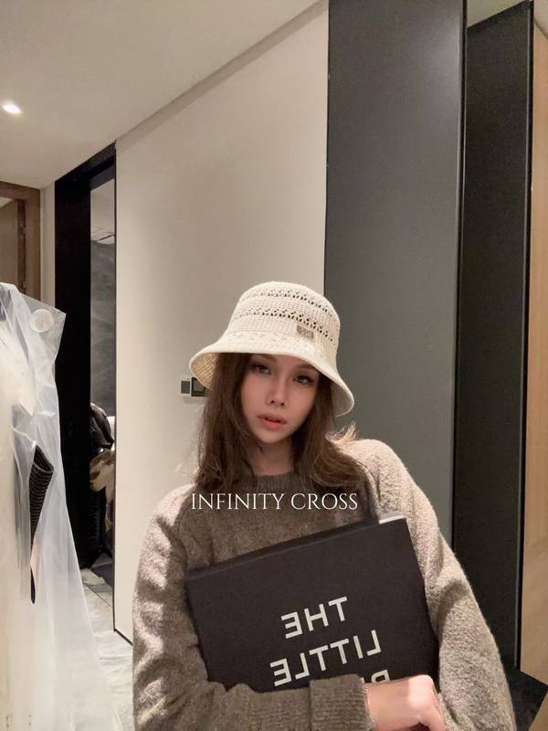 Miu Miu Hat MUH00210-1 Miu Miu Hat MUH00210-1